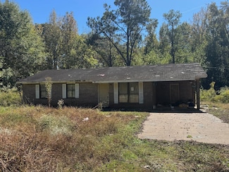 270 Cedar Bluff Loop, Cedarbluff, MS 39741