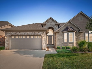 5181 Hawkseye Trace, Warren, MI 48092