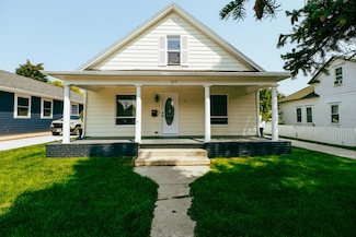 317 W Brundage St, Sheridan, WY 82801