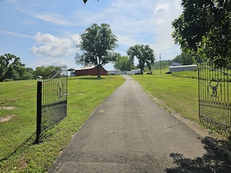 54 Kennys Bend Ln Unit 54+56, Carthage, TN 37030