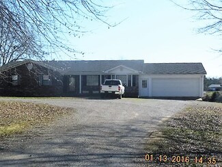 243 Elgie Murray Rd, Selmer, TN 38375