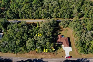 10514 N Ocean Dr, Citrus Springs, FL 34434