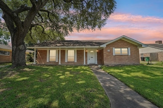 5322 Wigton Dr, Houston, TX 77096
