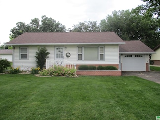 410 W 2nd St, Sutherland, IA 51058