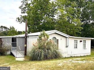 1004 Gordon Ave, McRae-helena, GA 31037