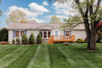 2626 Wadsworth Rd, Norton, OH 44203