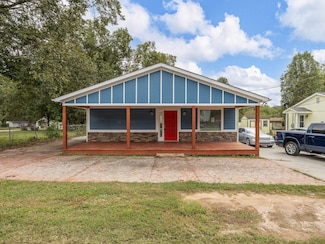 603 W 5th Ave, Easley, SC 29640