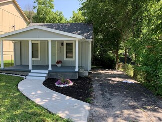 9215 W 50th Terrace, Shawnee, KS 66203