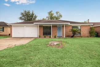 7723 Kensico Rd, Houston, TX 77036
