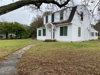 3417 Up River Rd, Corpus Christi, TX 78408