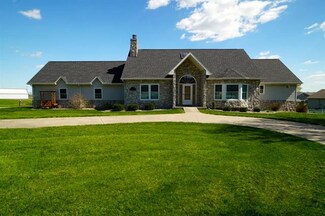 1105 S Walnut St, Cameron, MO 64429