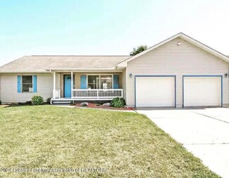 8644 Jacaranda Dr, Dimondale, MI 48821