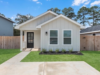 14607 New Village Dr, Willis, TX 77378
