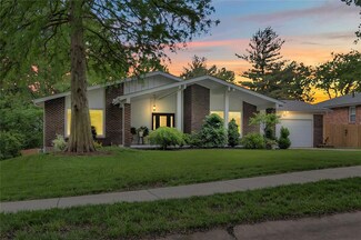 402 Glan Tai Dr, Ballwin, MO 63011