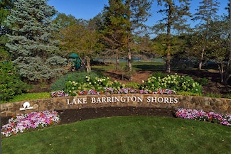331 Oak Hill Rd Unit A, Lake Barrington, IL 60010