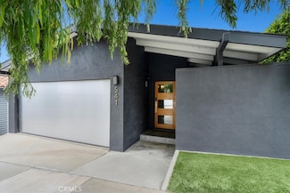 541 1st St, Manhattan Beach, CA 90266