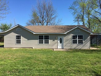 327 Basil Ln, Billings, MO 65610