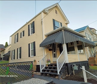 307 Meadow Ave, Charleroi, PA 15022