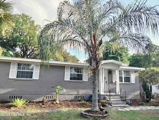 512 Clinton Dr, Orange Park, FL 32073