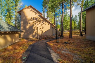 17604 Cluster Cabin Ln Unit 2, Sunriver, OR 97707