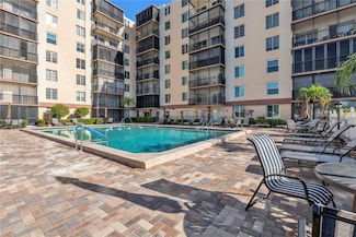 2901 26th St W Unit 204, Bradenton, FL 34205