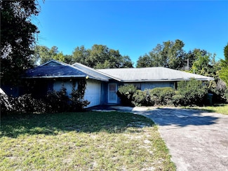 562 Galloway Ave, Deltona, FL 32725