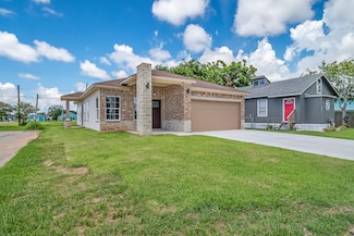 1107 W 2nd St, Freeport, TX 77541