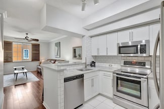 2961 NE 185th St Unit 1610, Miami, FL 33180