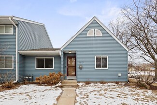 2301 Quincy St NE Unit 5, Minneapolis, MN 55418