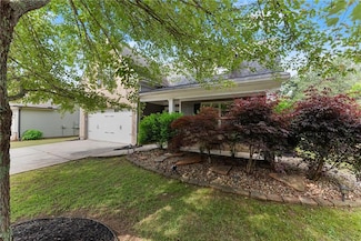 60 Creekstone Ln, Dawsonville, GA 30534