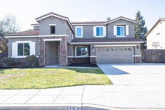 1192 Carson Ave, Clovis, CA 93611