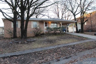 11121 Beverly Hills Dr, Little Rock, AR 72211