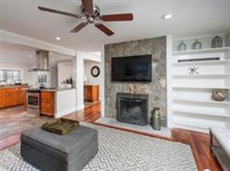 140 Elm St Unit 2, Andover, MA 01810