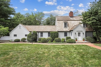 6 Hunt Farm Rd, Waccabuc, NY 10597