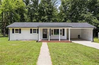 907 Conover Dr, Eden, NC 27288