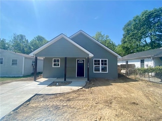 1416 R C Baldwin Ave, High Point, NC 27260