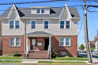 273 Centre Ave, Secaucus, NJ 07094