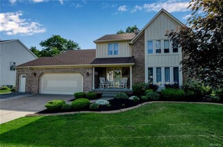 5632 Green Meadow Ct, Hamburg, NY 14075