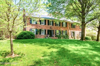 461 Swing Ln, Louisville, KY 40207