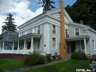 13 Union St, Morrisville, NY 13408