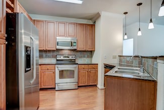 1711 Old Spanish Trail Unit 113, Houston, TX 77054