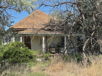 106 S 1st St, Cheraw, CO 81030