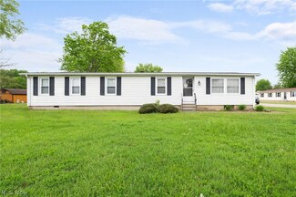 125 Walleye Ct, Lagrange, OH 44050