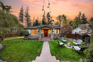 3917 88th Ave SE, Mercer Island, WA 98040