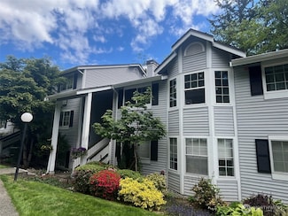 23313 Cedar Way Unit N205, Mountlake Terrace, WA 98043