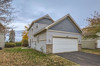 1029 Monroe Cir, Anoka, MN 55303