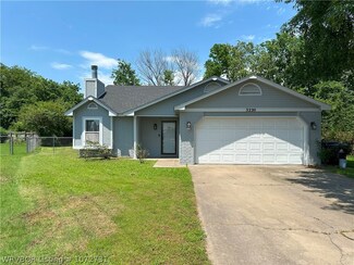 3220 S 68th Cir, Fort Smith, AR 72903