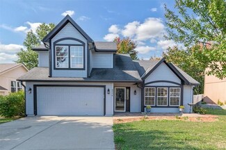 8536 N Robinhood Ave, Kansas City, MO 64154