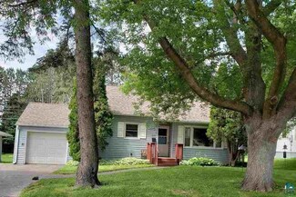 813 25th St, Cloquet, MN 55720