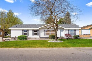 215 N Shamrock St, Spokane Valley, WA 99037